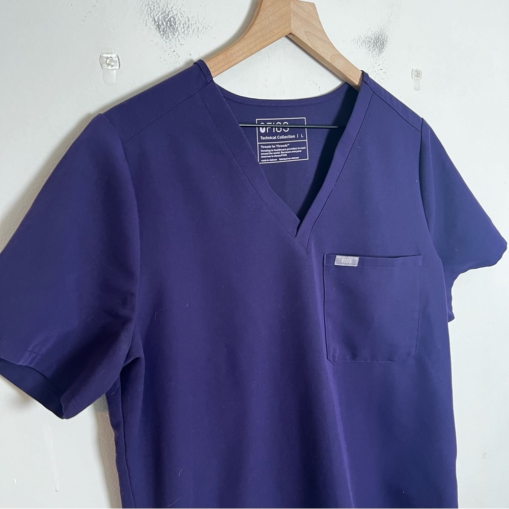 FIGS- Catarina One-Pocket Scrub Top Medical Doctor Nurse Purple - Picture 3 of 6